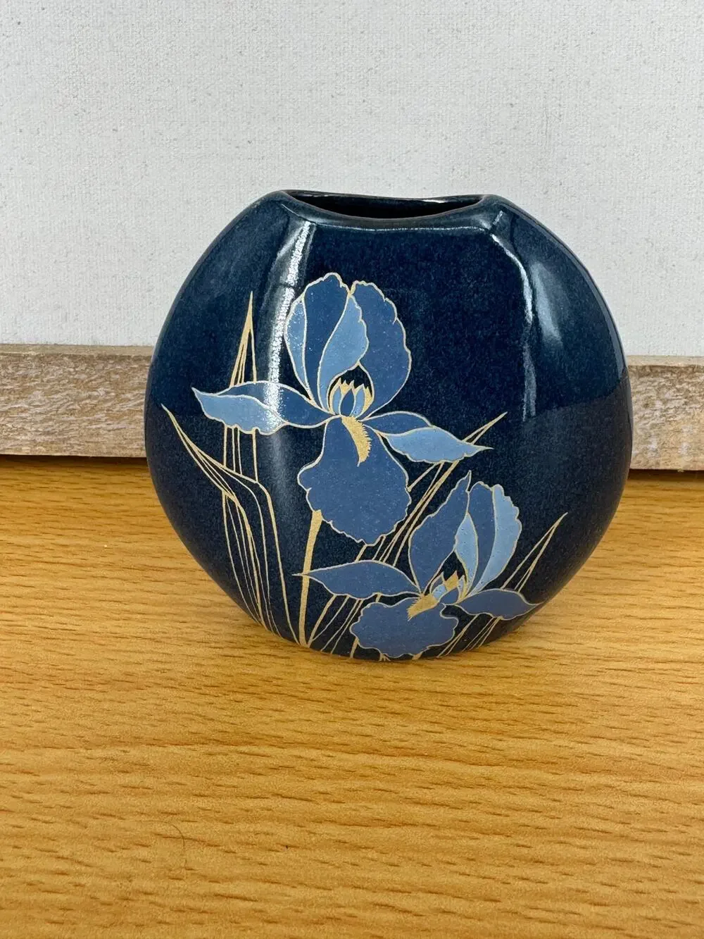 Vintage Otagiri Japan hand crafted blue iris floral ceramic vase small 4